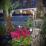 La Manch'hotes Bed & Breakfast 3*